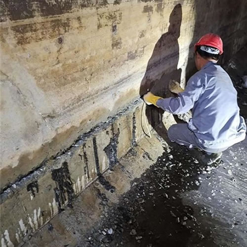 水池滲水堵漏